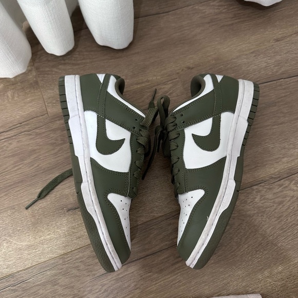 Olive Nike Dunk Low Retro - Picture 6 of 6